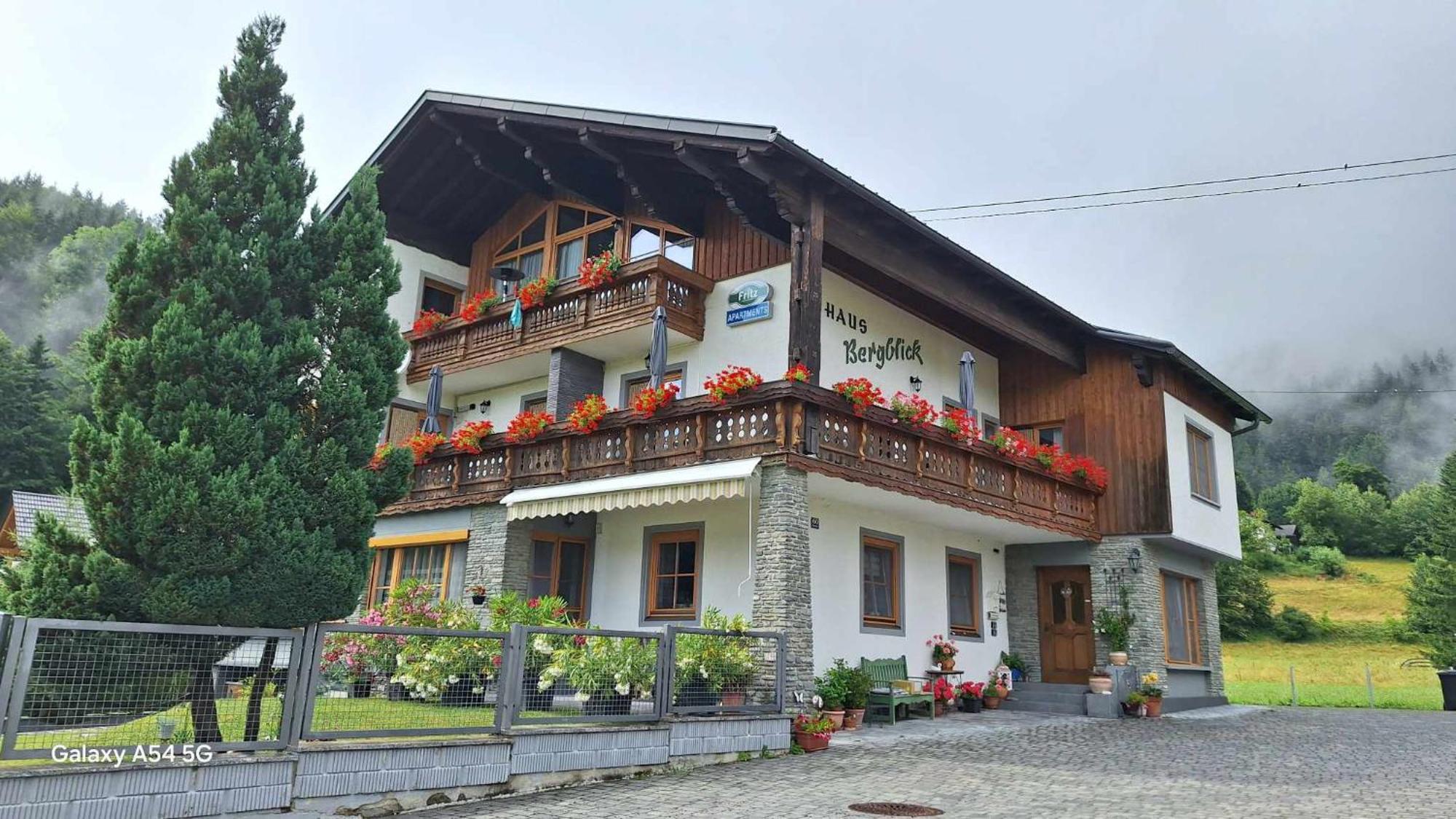 Fritz Apartments "Haus Bergblick" Hermagor-Pressegger See Exteriör bild